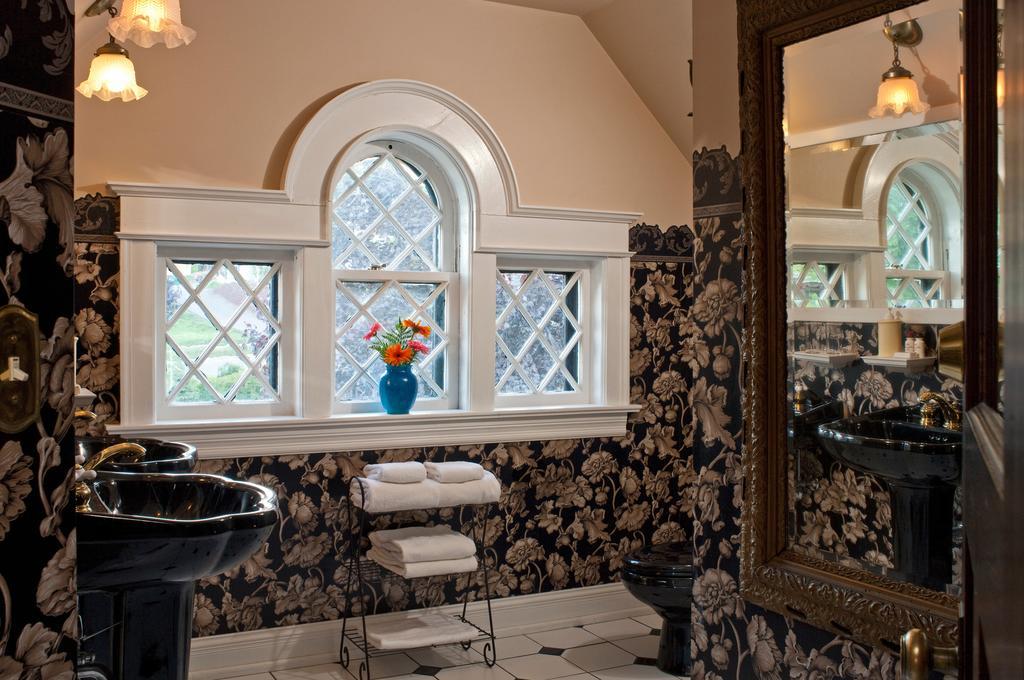 Old Rittenhouse Inn Bayfield Room photo
