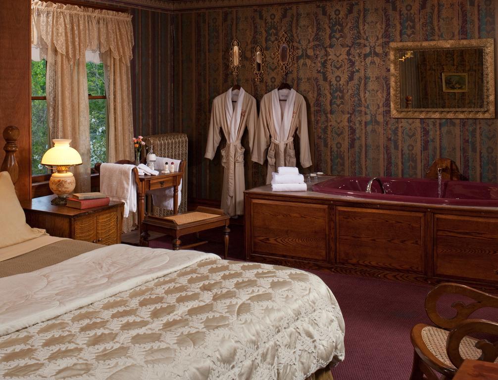 Old Rittenhouse Inn Bayfield Room photo