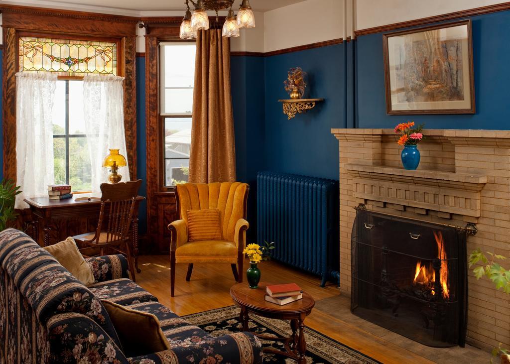 Old Rittenhouse Inn Bayfield Exterior photo